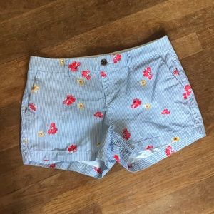 OLD NAVY Seersucker & Floral Shorts • Size 6 🌺